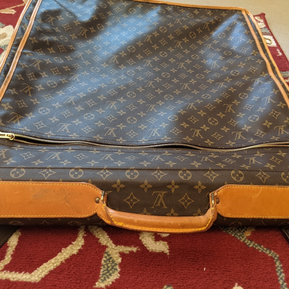 Louis Vuitton Garment Bag - Picture 4 of 16